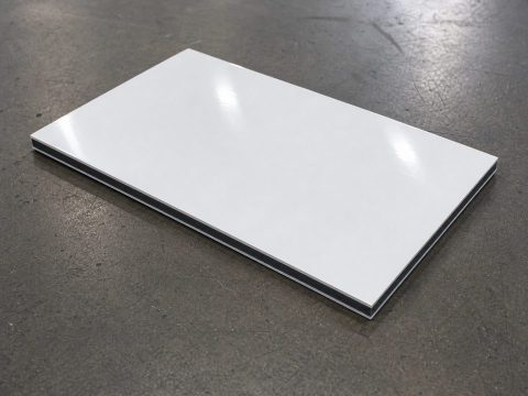 Tấm ACP Alcopanel 4mm lõi PE màu trắng titan