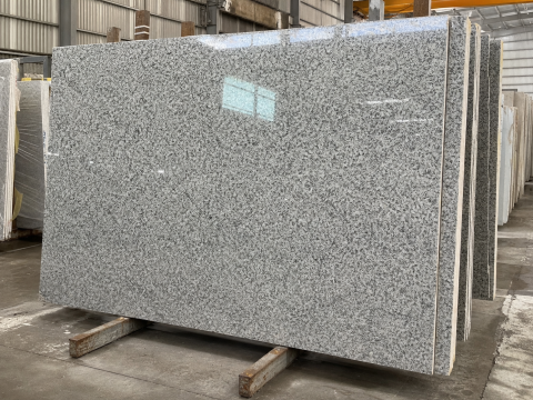 Đá granite Bình Định xám trắng dày 18mm