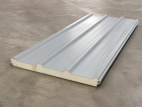 Tôn cách nhiệt PU 3 lớp 0.45